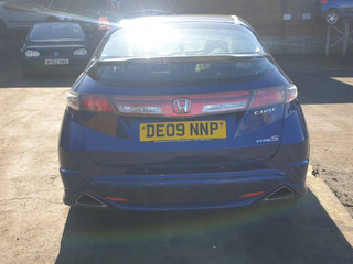 Honda Civic 8  рест. FN3 2009