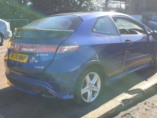 Honda Civic 8  рест. FN3 2009