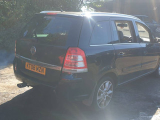 Opel Zafira 2  (B) рест. 2008