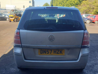 Opel Zafira 2  (B) 2007