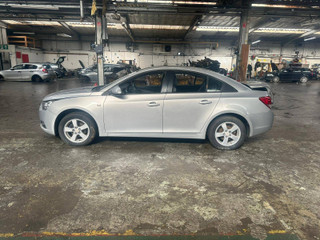 Chevrolet Cruze  J300 2010