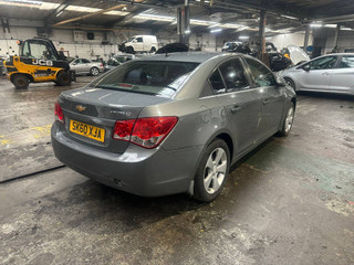 Chevrolet Cruze  J300 2010
