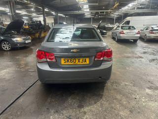 Chevrolet Cruze  J300 2010