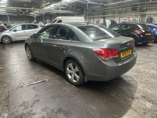 Chevrolet Cruze  J300 2010