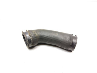 патрубок интеркулера Audi A6 4F/C6 2006, 2.7 л., TDi, BPP, дизель, 6МКПП, silbersee / ly7w, универсал, передний привод, правый руль, 4F0145708N