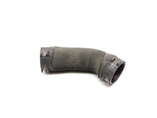 патрубок интеркулера Audi A6 4F/C6 2006, 2.7 л., TDi, BPP, дизель, 6МКПП, silbersee / ly7w, универсал, передний привод, правый руль, 4F0145708K