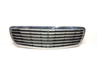 решетка радиатора Mercedes-Benz E-Класс W211/S211 S211 2005, 2.2 л., CDi, дизель, АКПП, iridiumsilber / 775, универсал, задний привод, правый руль, A2118800583, A2118800383