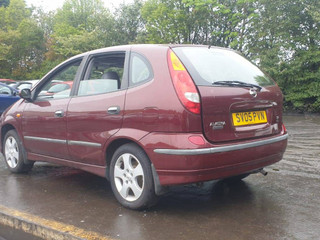 Nissan Almera Tino V10 рест. V10 2005