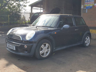 Mini Cooper рест. R50 2004