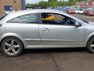 Opel Astra GTC H рест. 2009