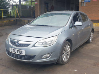 Opel Astra J 2010