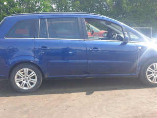 Opel Zafira 2  (B) рест. 2011
