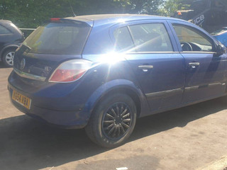 Opel Astra H 2004