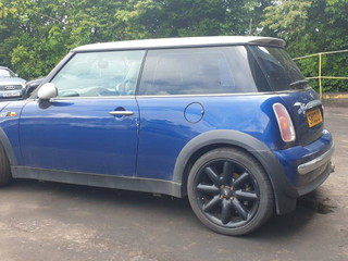 Mini Cooper  R50 2003