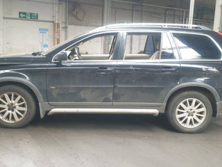 Volvo XC90 2004