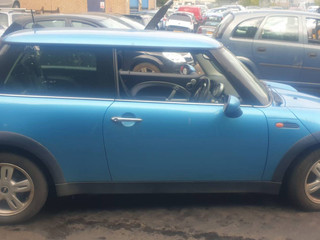 Mini Cooper рест. R50 2005