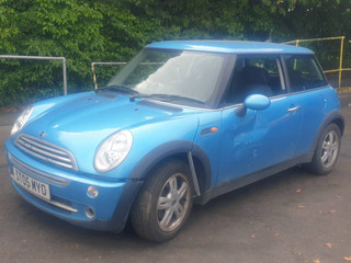 Mini Cooper рест. R50 2005