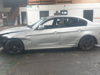 BMW 3 E90/E91 рест. E90 2009