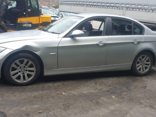 BMW 3 E90/E91/E92/E93 E90 2005