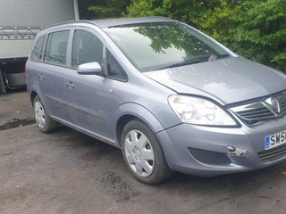 Opel Zafira 2  (B) рест. 2009