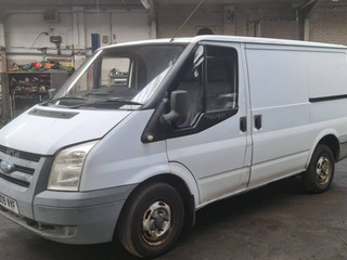 Ford Transit 7 2009