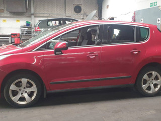Peugeot 3008 2011