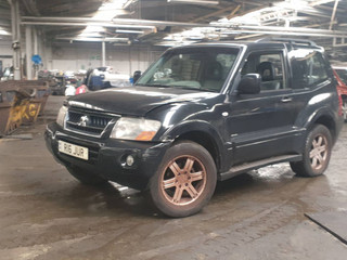 Mitsubishi Pajero 3  рест. V60 2004