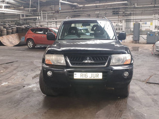 Mitsubishi Pajero 3  рест. V60 2004