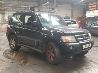 Mitsubishi Pajero 3  рест. V60 2004