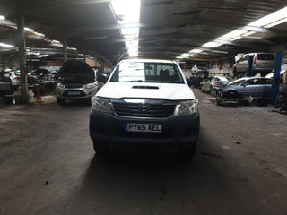 Toyota Hilux 7  2-й рест. KUN35 2015