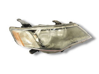 Фара галоген правая Mitsubishi Outlander 2 поколение CW 2008, 2.0 л., DiD, BSY, дизель, 6МКПП, red / p26, внедорожник 5 дв., полный привод, правый руль, 8301A152