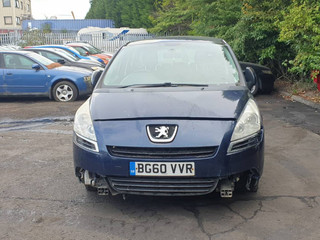 Peugeot 5008  T8 2010