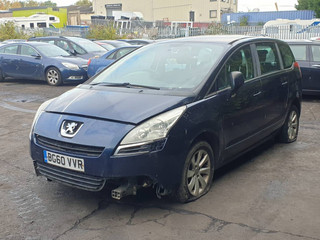 Peugeot 5008  T8 2010