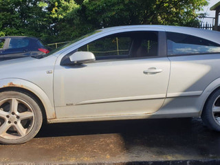 Opel Astra GTC H 2006