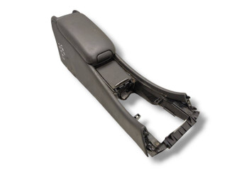 подлокотник Mercedes-Benz C-Класс W203/S203/CL203 CL203 2003, 1.8 л., Kompr, M 271.946, бензин, 6МКПП, jaspisblau / 345, хетчбэк 3 дв., задний привод, правый руль, A2036830408