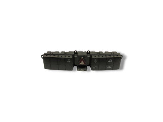 кнопка (выключатель) Mercedes-Benz C-Класс W203/S203/CL203 [рестайлинг] CL203 2004, 2.2 л., CDi, OM 646.963, дизель, АКПП, obsidianschwarz / 197, хетчбэк 3 дв., задний привод, правый руль, 2038216081