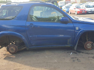 Toyota RAV4 2  (XA20) рест. 2006