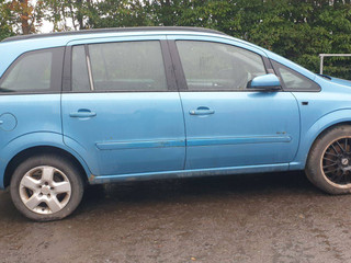 Opel Zafira 2  (B) 2006