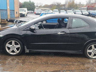 Honda Civic 8  рест. FN3 2009