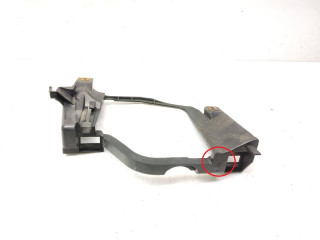 крепление фары левой BMW 5 серия E60/E61 E60 2005, 3.0 л., D, M57N2 306 D3, дизель, АКПП, titansilber / 354, седан, задний привод, правый руль, 6936090