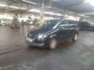 Volkswagen Touran рест. 2010