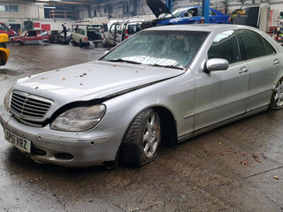 Mercedes-Benz S-Класс W220 2001