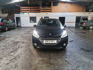 Peugeot 208 2013