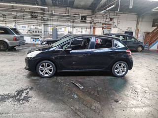 Peugeot 208 2013