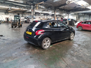 Peugeot 208 2013