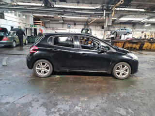 Peugeot 208 2013