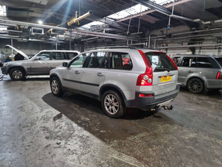 Volvo XC90 2004