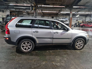 Volvo XC90 2004