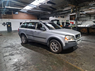 Volvo XC90 2004