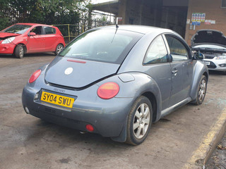 Volkswagen Beetle 2 2004